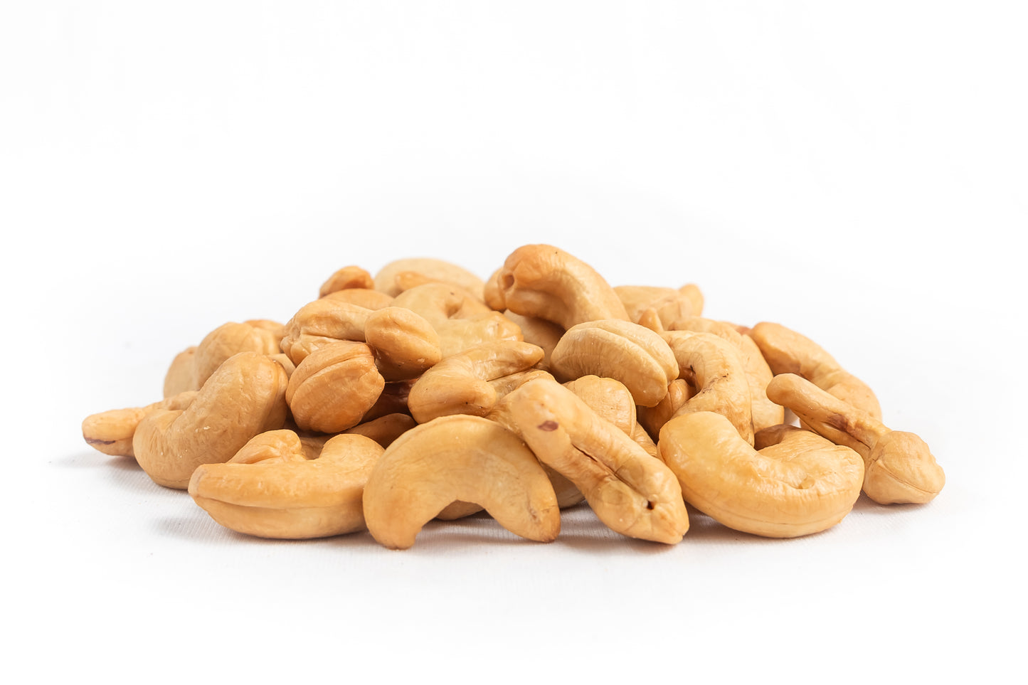 CASTANHA DE CAJU INTEIRA SLW1 TORRADA E SALGADA – PRIMEIRA QUALIDADE | CAIXA 11,34KG