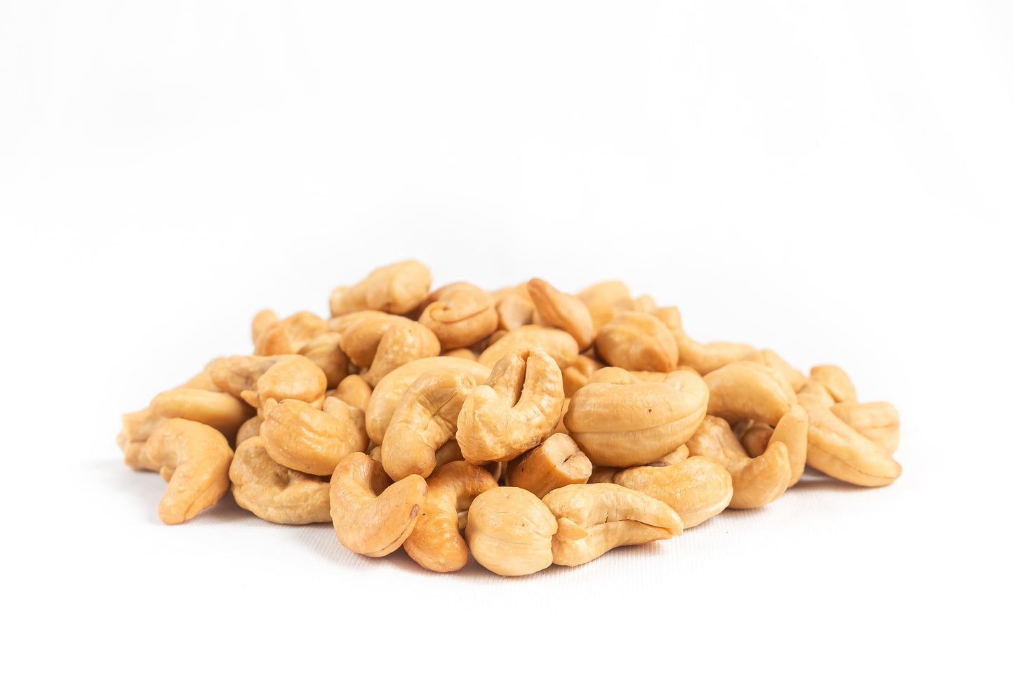 CASTANHA DE CAJU INTEIRA W1320 TORRADA – PRIMEIRA QUALIDADE | CAIXA 11,34KG