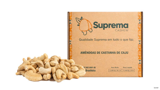 Caixa de 11,34 kg de castanha de caju inteira W3 natural da Suprema Caju para atacado e indústria